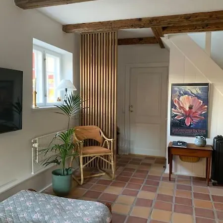 Apartman I Den Gamle Kobmandsgard Kerteminde