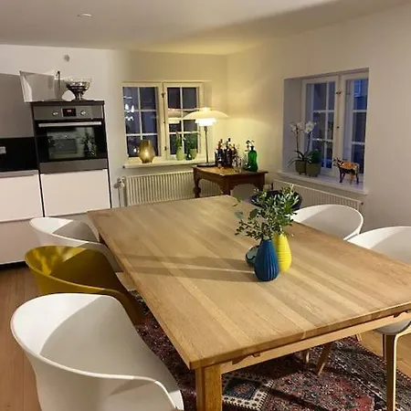 Apartman I Den Gamle Kobmandsgard