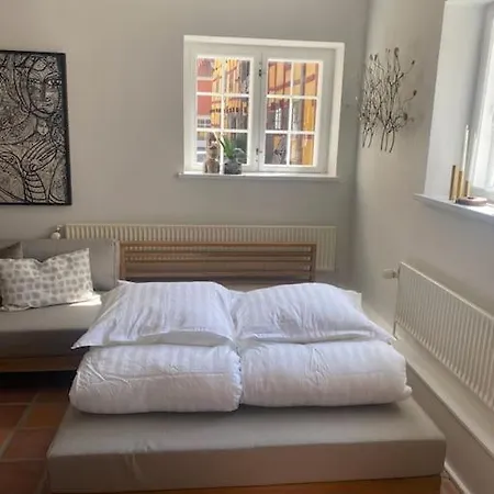I Den Gamle Kobmandsgard Apartman Kerteminde